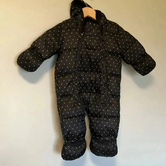 GAP polka dot black pro lift cold control ultra max snowsuit warmest 6-12 months - Picture 3 of 6